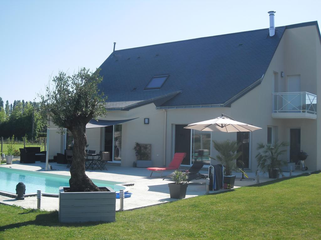 לינה וארוחת בוקר Saint-Gervais en-Belin Le Champ De La Ferme חדר תמונה